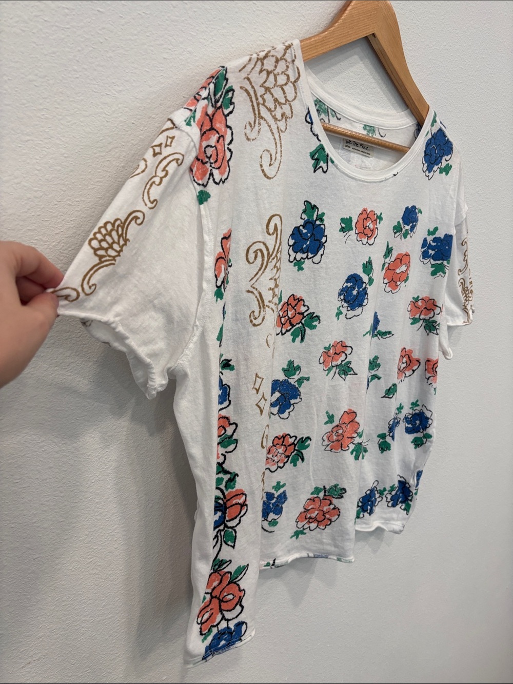 Free People We The Free Women’s White Floral Short-Sleeve Tee Size M - Picture 2 of 8